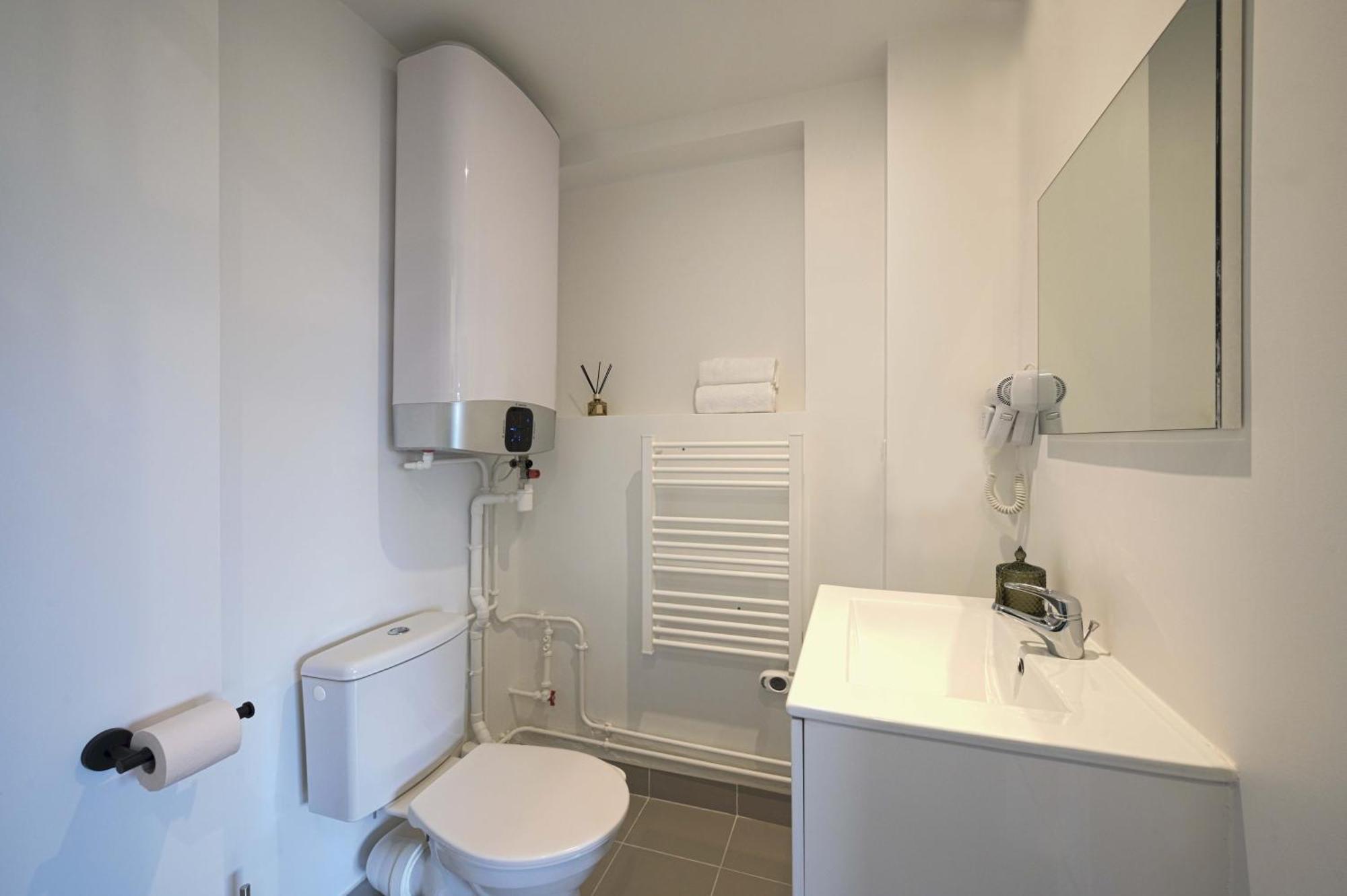 Modern Bright Apartment In Appart'Hotel Saint-Maur-des-Fossés Eksteriør bilde